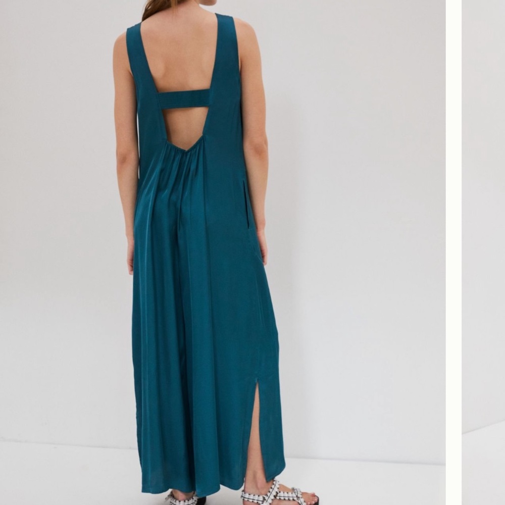 Anthropologie velvet jumpsuit in light mauve xs